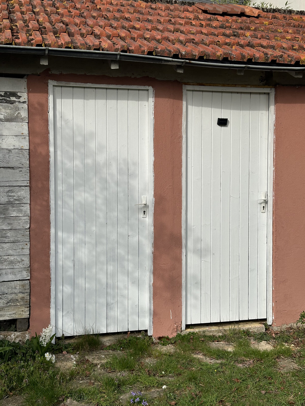 Portes extérieures rénovées